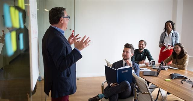 الاتصال الفعال - التعريف، الخصائص، المهارات، الأهمية، المعوقات 8 الاتصال الفعال